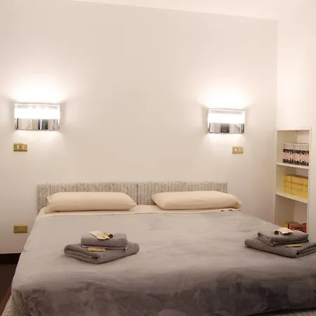 Ferienwohnung Un Gioiello Sotto Le Due Torri Bologna Exterior foto